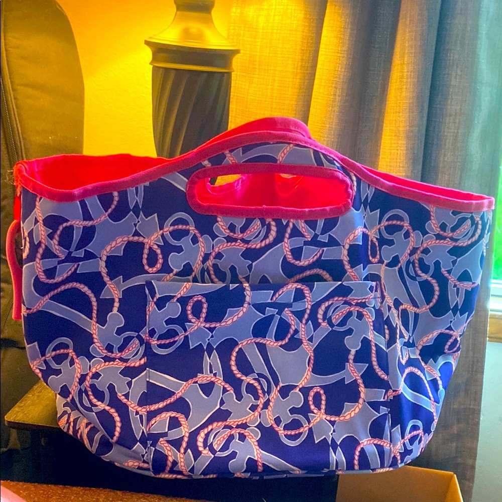 Stylish Blue and Pink Women's Lilly Pulitzer cooler bag with bottle opener